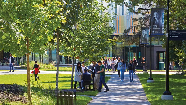 truong dai học toronto2