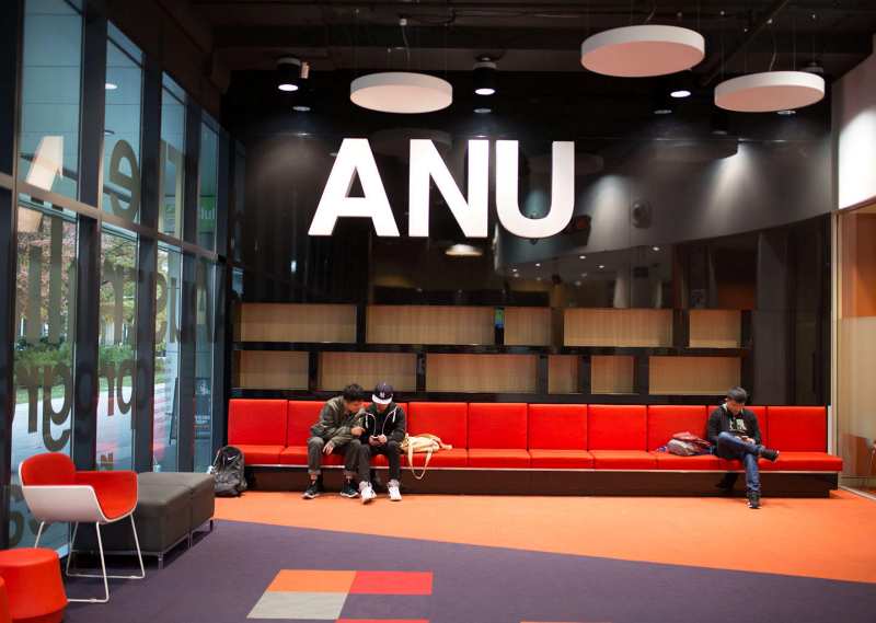 Đại Học Quốc Gia Australia 3