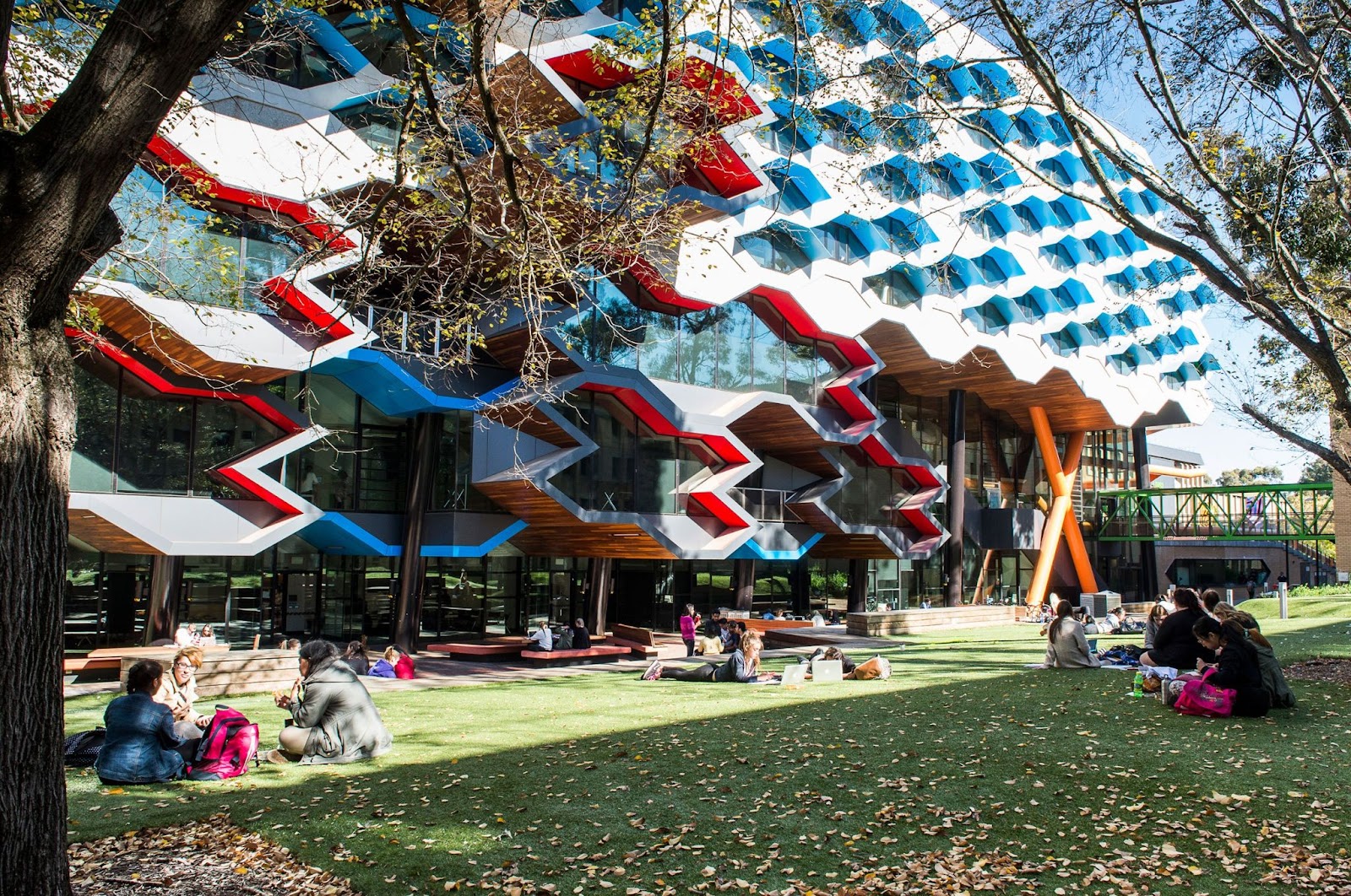 Các trường đại học học phí rẻ ở Melbourne 1