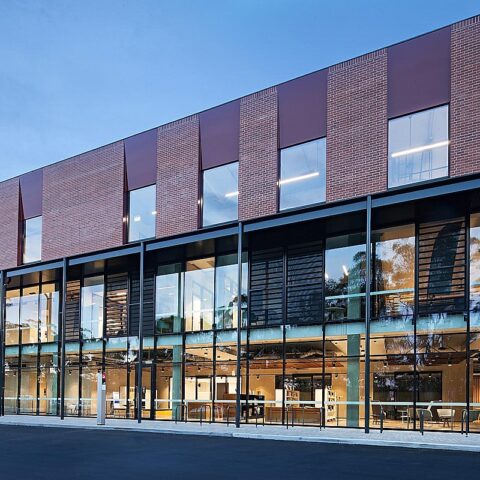 Đại học Charles Sturt_3