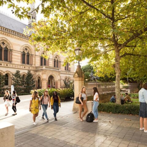 Trường đại học ở Adelaide Úc_1